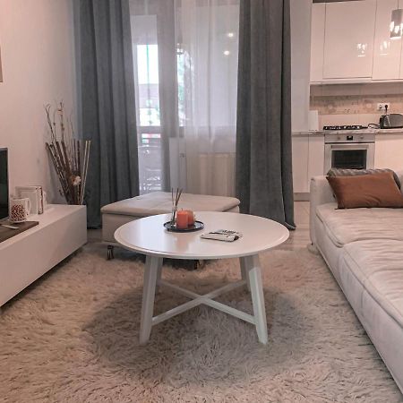 Apartment 2 Rooms Luxury Bukarest Exterior foto
